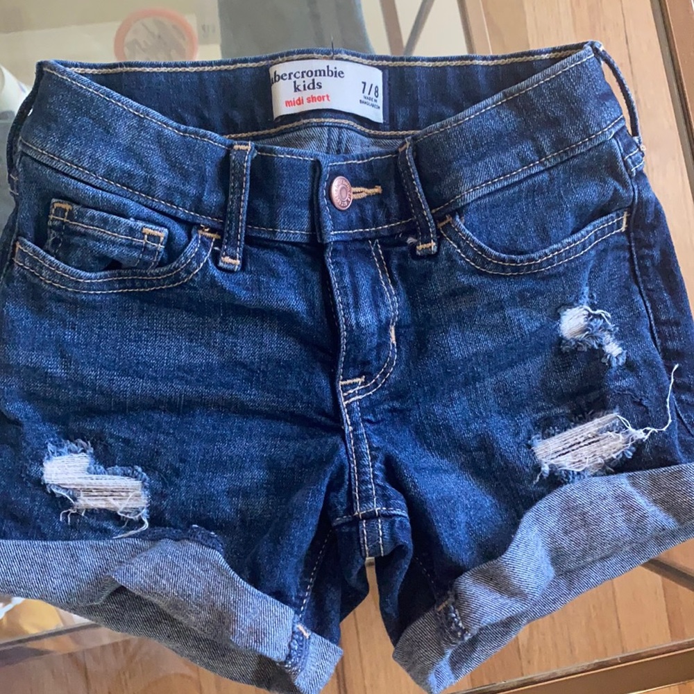 Cute Abercrombie girls shorts
